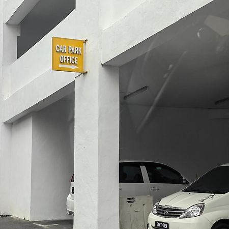 Homezstay Soho Timesquare Miri Kültér fotó