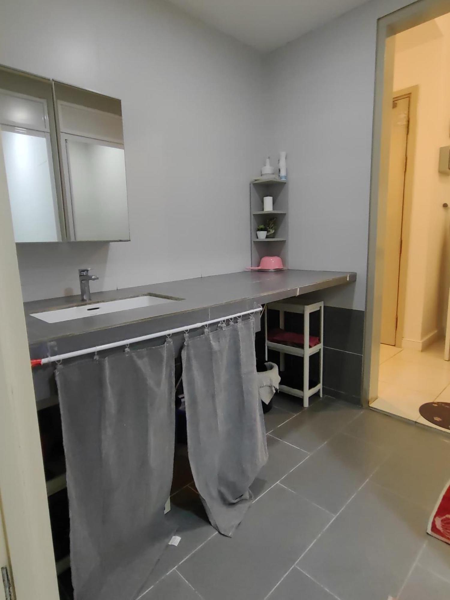 Homezstay Soho Timesquare Miri Kültér fotó