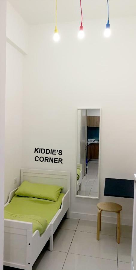 Homezstay Soho Timesquare Miri Kültér fotó