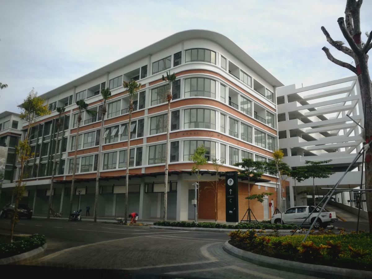Homezstay Soho Timesquare Miri Kültér fotó